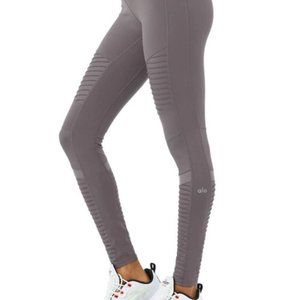 Alo Motto Leggings - Size Small - Purple Dusk (Grey)